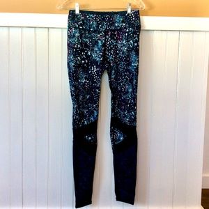 Gaiam women’s activewear leggings, size small